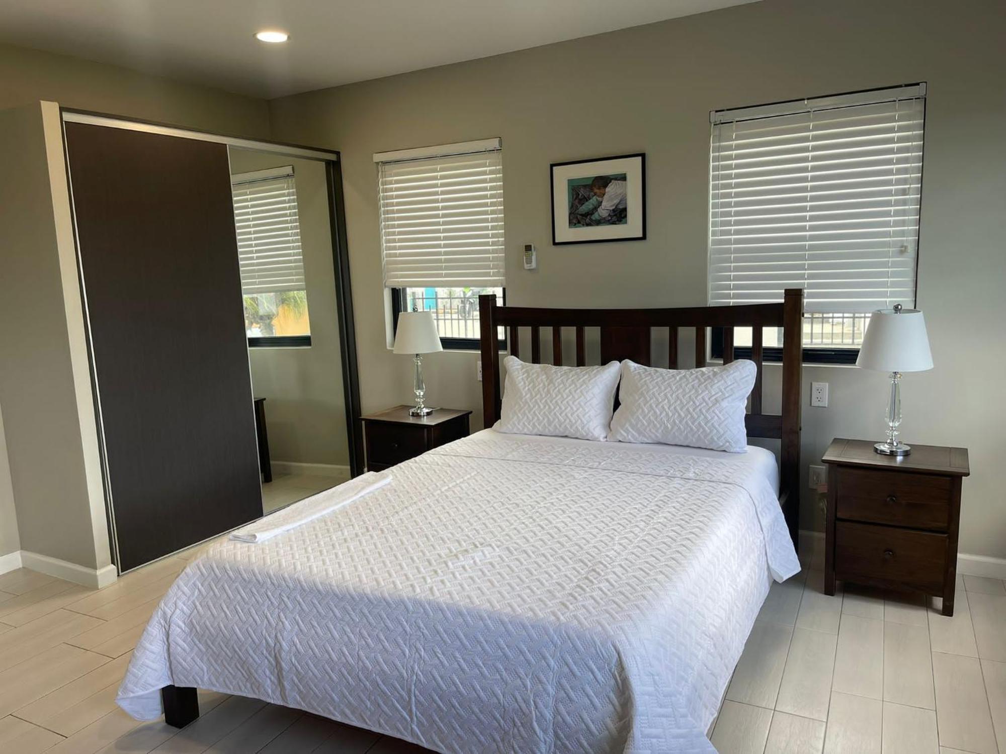 Hillsboro Condominiums บาสแตร์ ภายนอก รูปภาพ